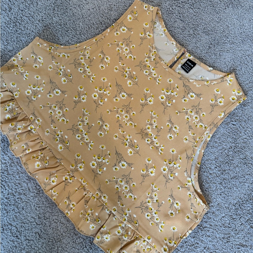 Yellow Floral Ruffle Blouse - Picture 4 of 4